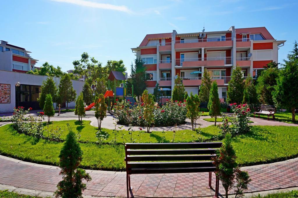 Gt Sunny Fort Apartments Sunny Beach Exterior photo